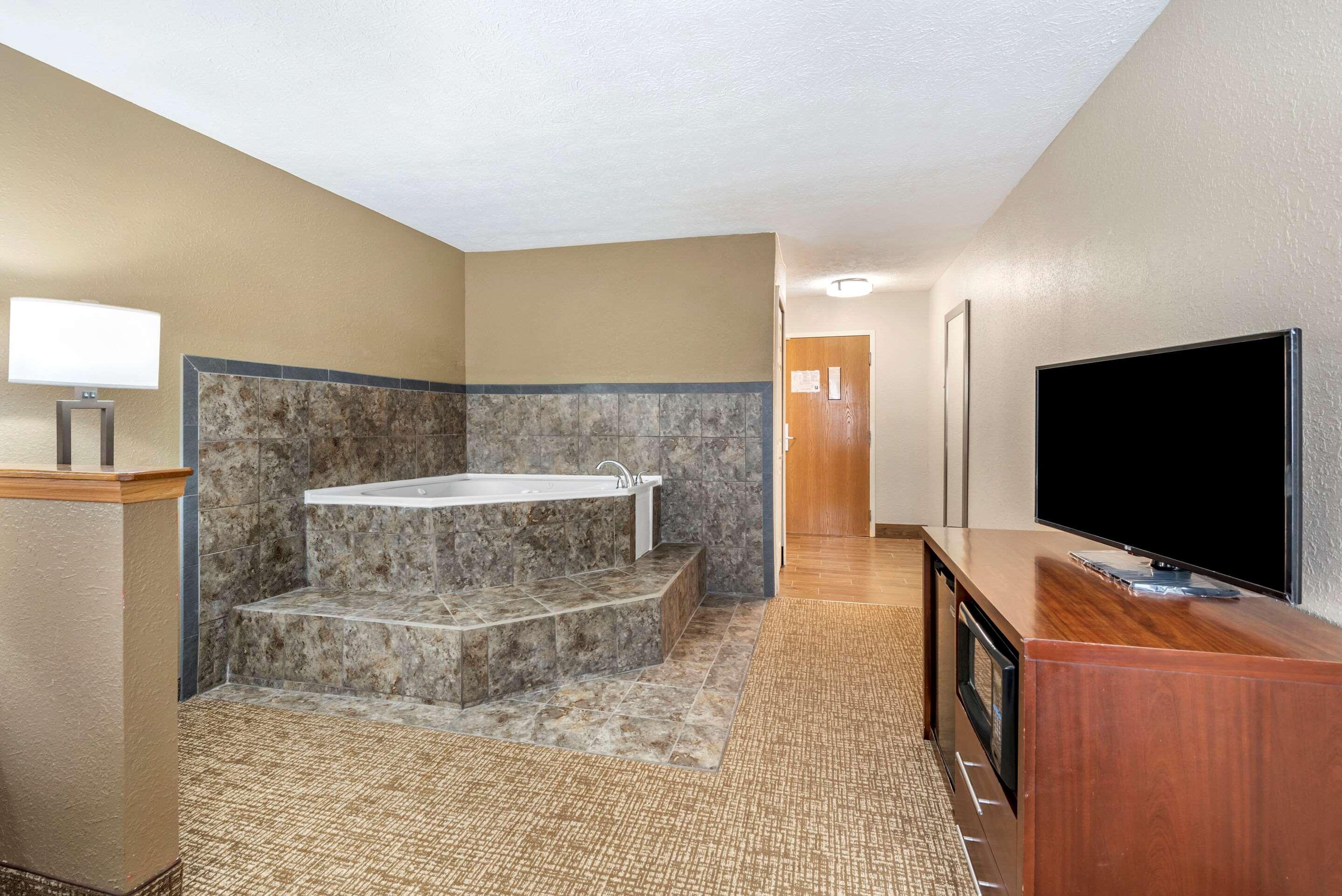 Comfort Inn & Suites Cincinnati Eastgate Eksteriør bilde