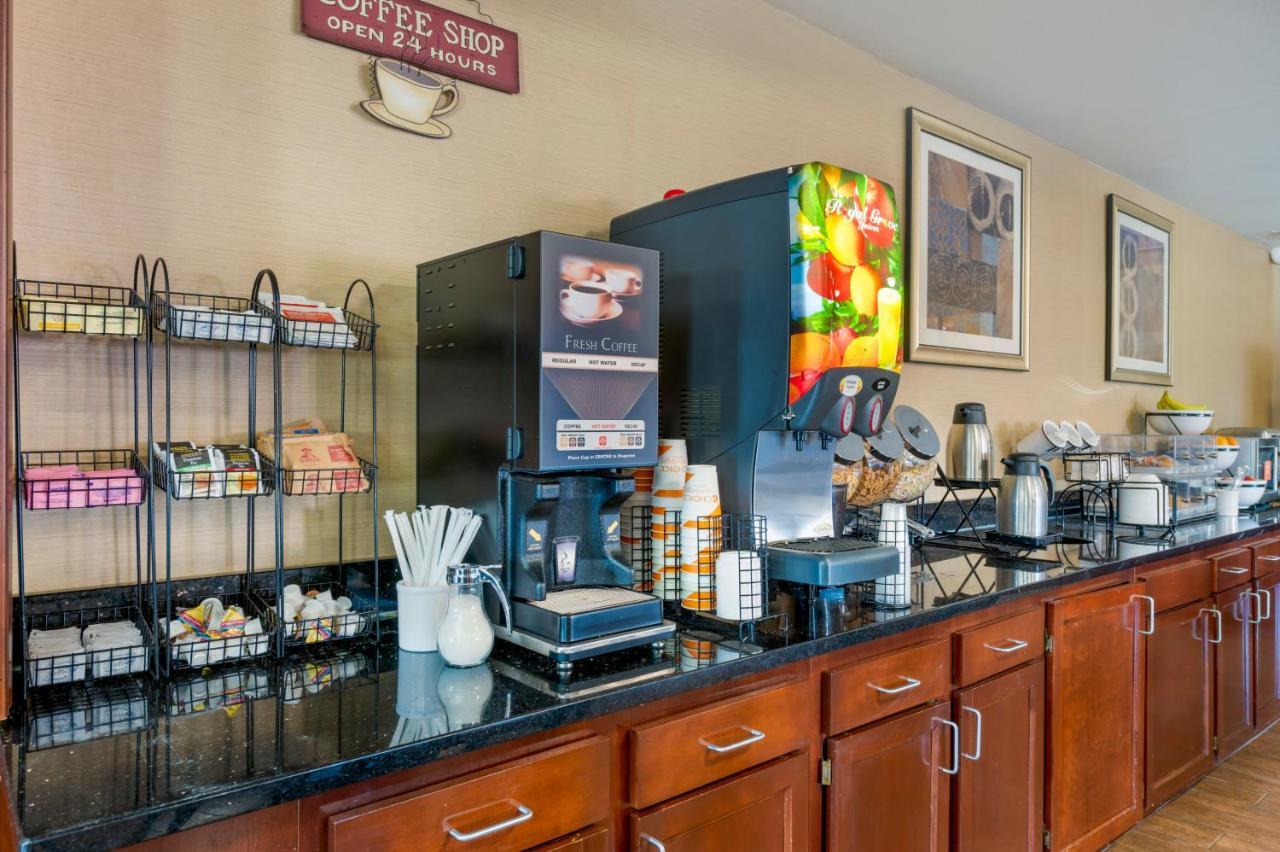 Comfort Inn & Suites Cincinnati Eastgate Eksteriør bilde