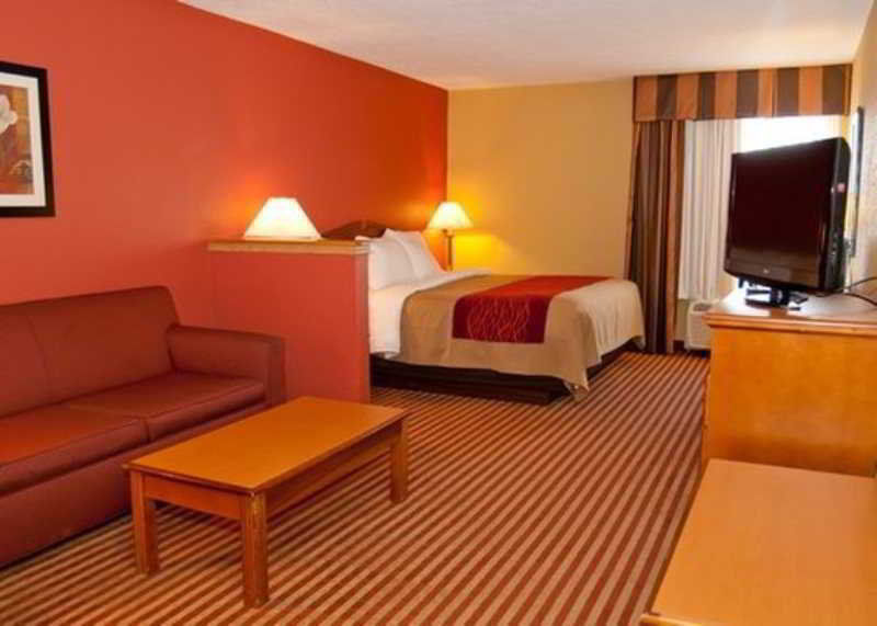 Comfort Inn & Suites Cincinnati Eastgate Eksteriør bilde
