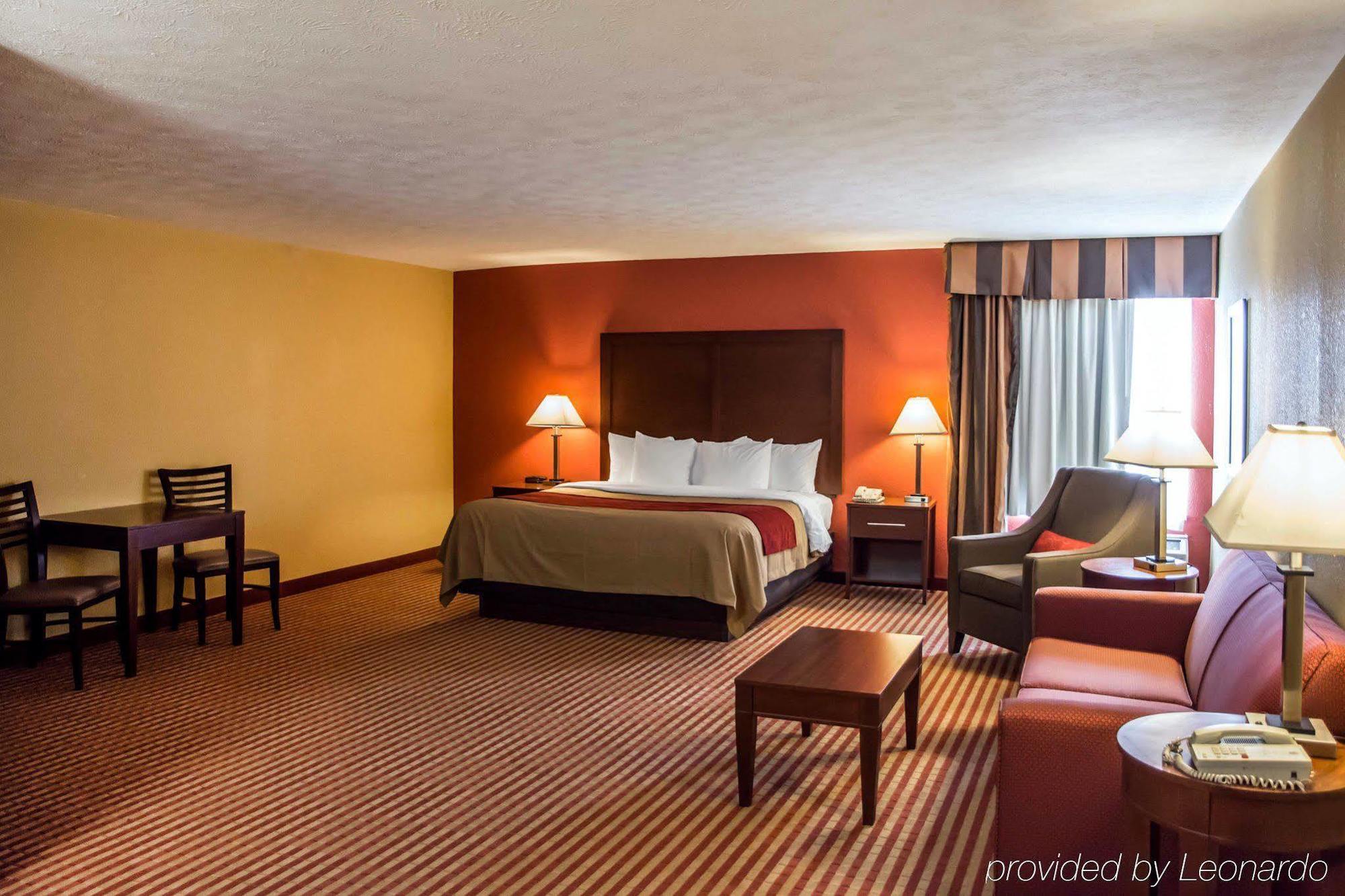 Comfort Inn & Suites Cincinnati Eastgate Eksteriør bilde